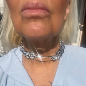 Kim silver kedje choker.