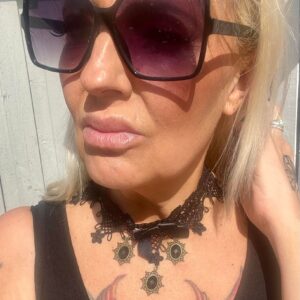 Lacy spets choker halsband.
