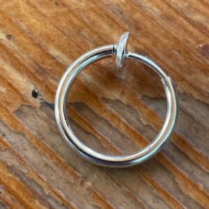 Fake piercing ring