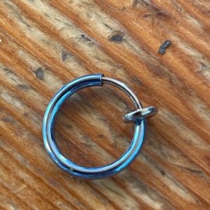 Fake piercing ring