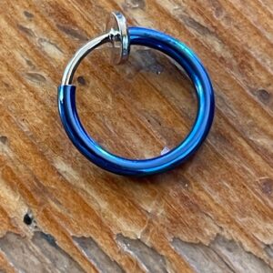 Fake piercing ring
