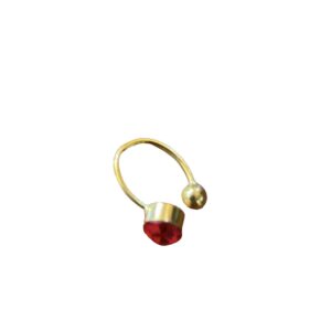 Fake piercing ring med röd sten