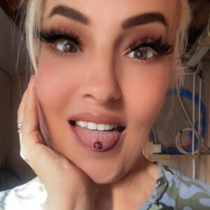 Fake tungpiercing