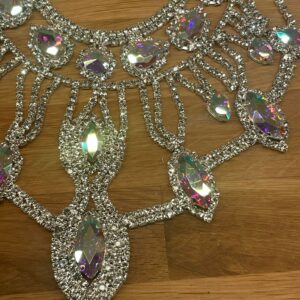 Marilyn maffigt strasshalsband med mycket bling