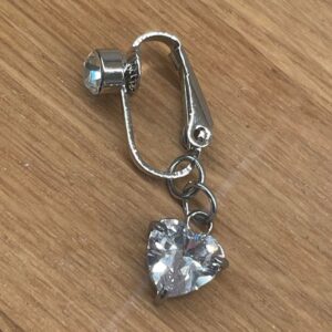 Fake navelpiercing 