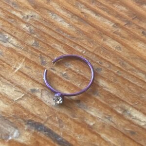 Fake piercing ring med bling sten