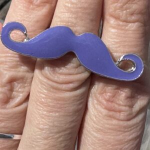 Ring Mustasch Purple
