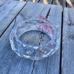 Snyggt plastarmband Bling
